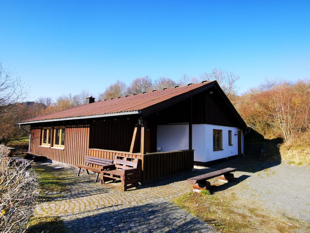 Schutzhütte „Am Nispel“ Damshausen